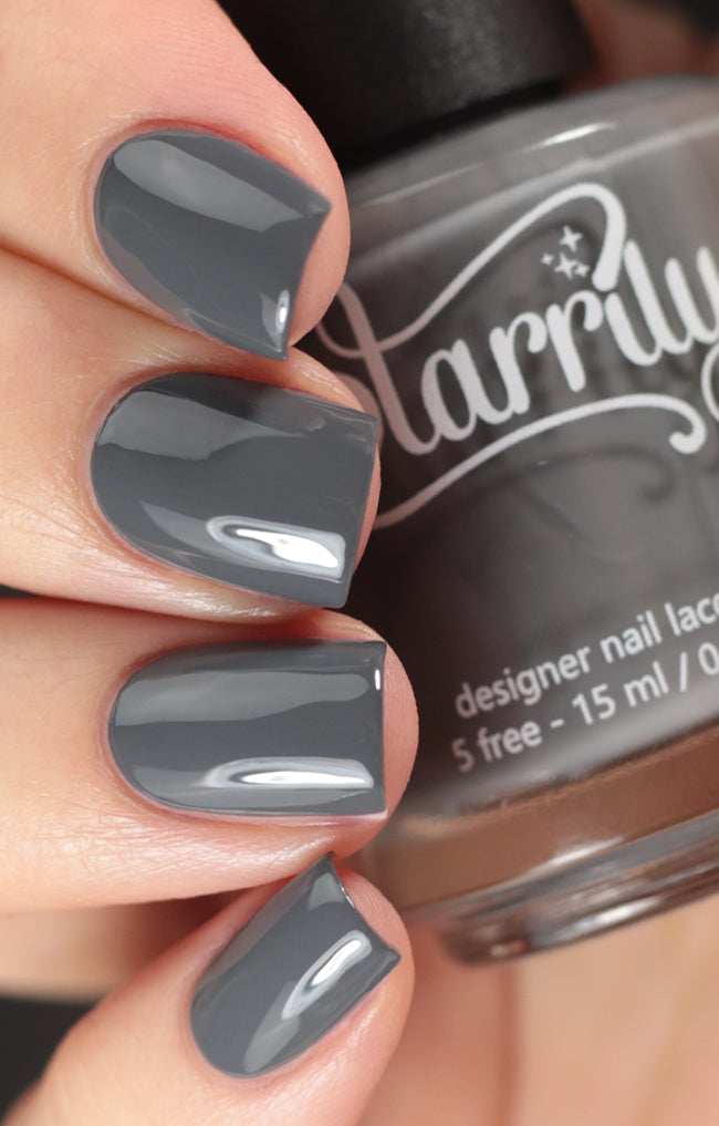 Fall” in Love with Gray Nail Trends